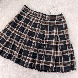 Black plaid mini Hollister skirt small